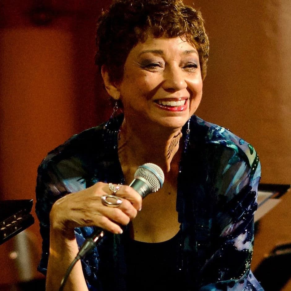 Bobbi Wilsyn & Company featuring Thaddeus Tukes - Can’t Stop Lovin’ Ray Charles